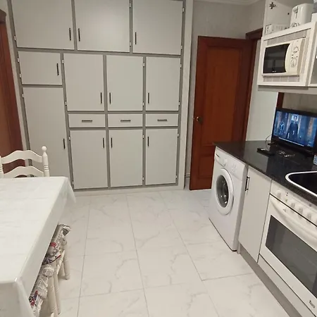 Apartamento El Trasgu De Laviada A 300m Playa, Puerto, Acuario Gijón
